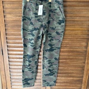NWT Kut From The Kloth Camo Reese Utility Pant Size 8
